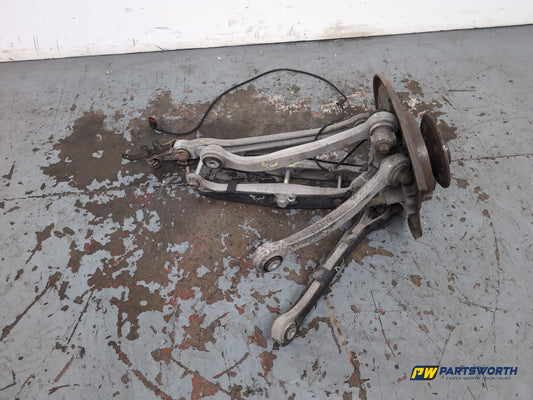 Mercedes C219 Cls 320 Cdi Auto Wheel Hub Rear Lh Passenger Side 2004-2008