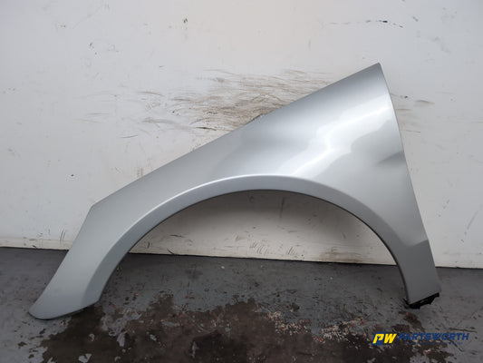 Mercedes R320 R-Class W251 Mpv Wing Front Passenger Silver C775 2006-2010