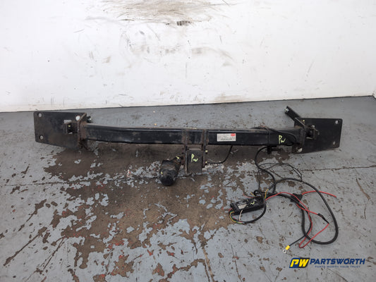 Mercedes R320 R-Class W251 Tow Hitch Towbar 2006-2013