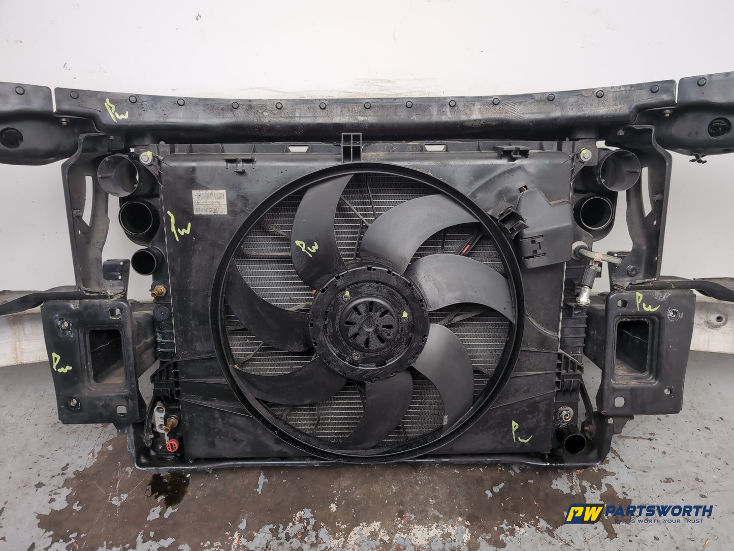 Mercedes R320 R-Class W251 3.0l Diesel Radiator Slam Panel Pack 2006-2010 - photo 7