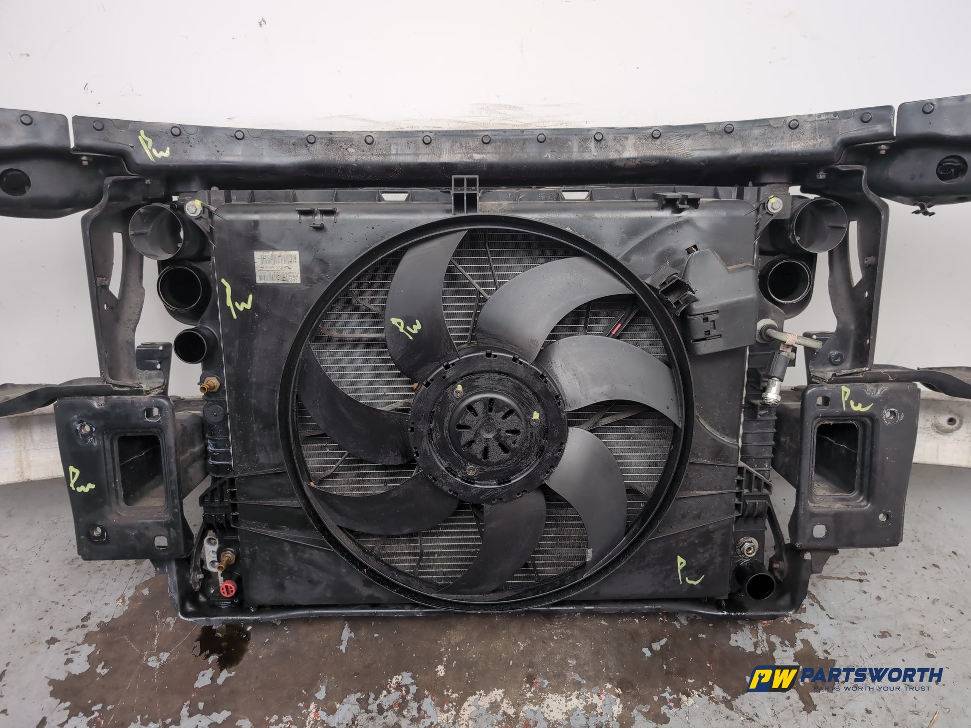 Mercedes R320 R-Class W251 3.0l Diesel Radiator Slam Panel Pack 2006-2010 - photo 7