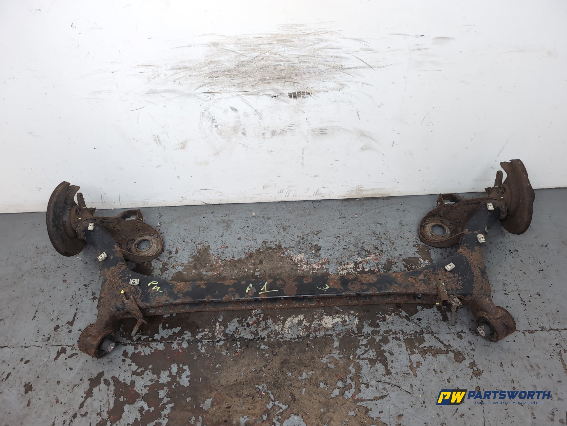 Audi A1 Contrast Edition Tdi 1.6l Diesel Axle Assembly Rear Cayc 2008-2012