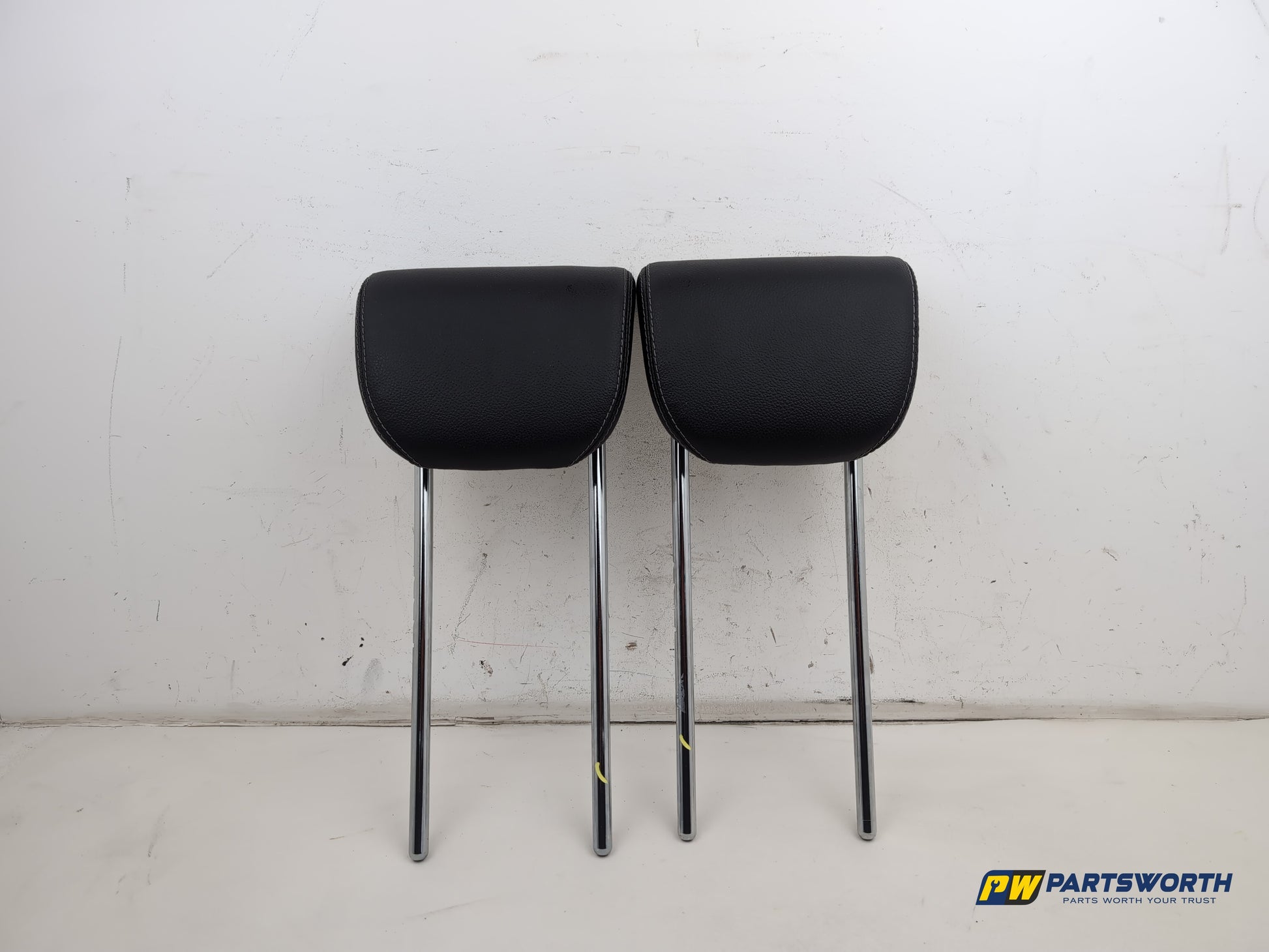 Mercedes R320 R-Class W251 3rd Rear Headrest Set 2006-2013