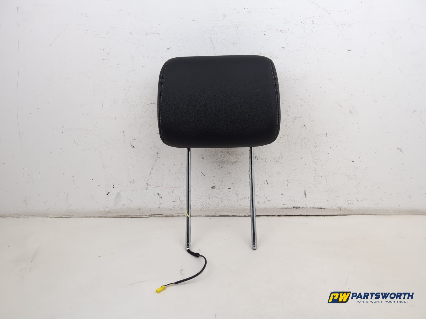 Mercedes R320 R-Class W251 Front Leather Passenger Side Headrest 2006-2013 - photo 7