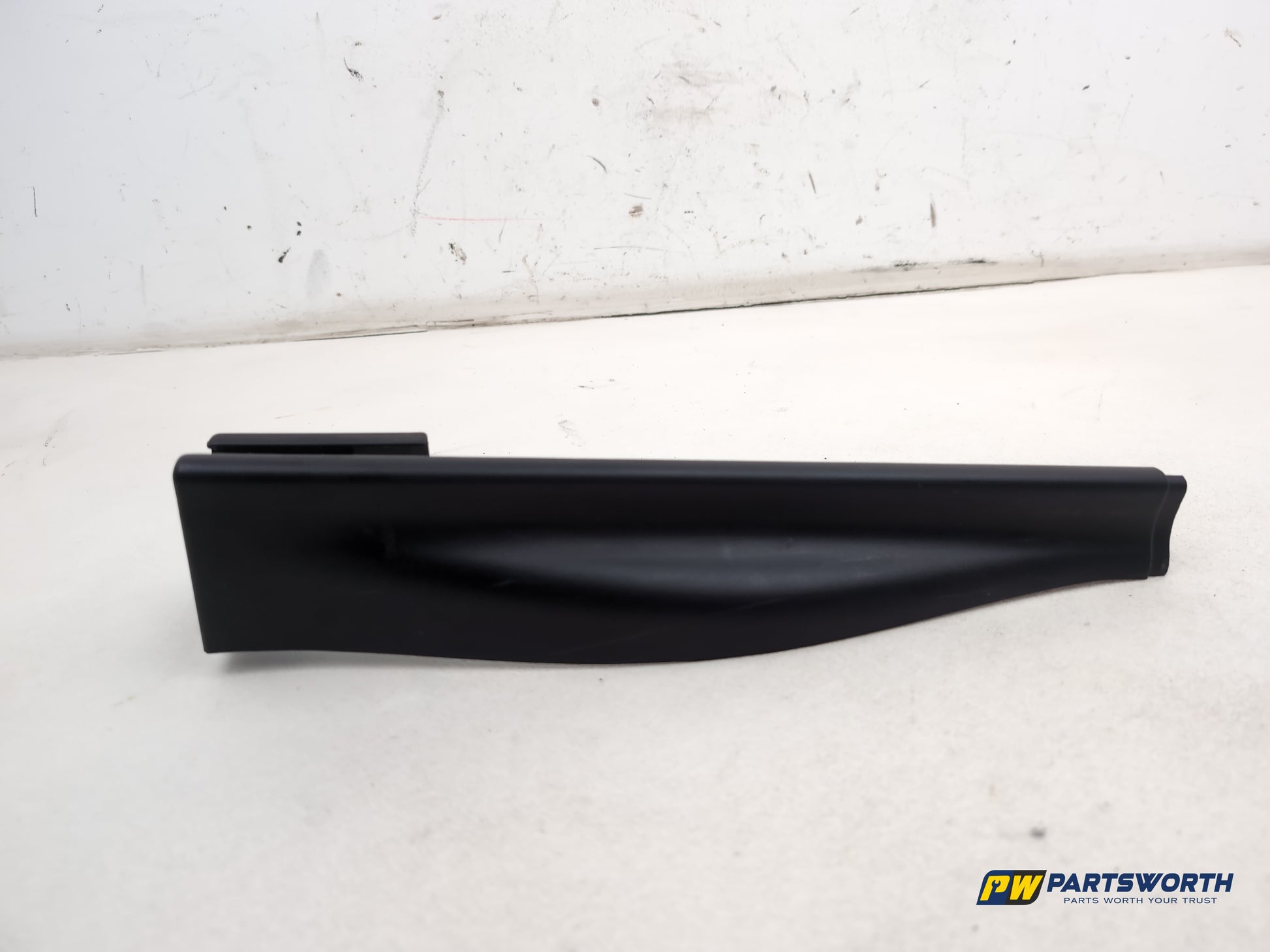 Mercedes R320 R-Class W251 Front Left Seat Rail Track Cover Trim A2519191920