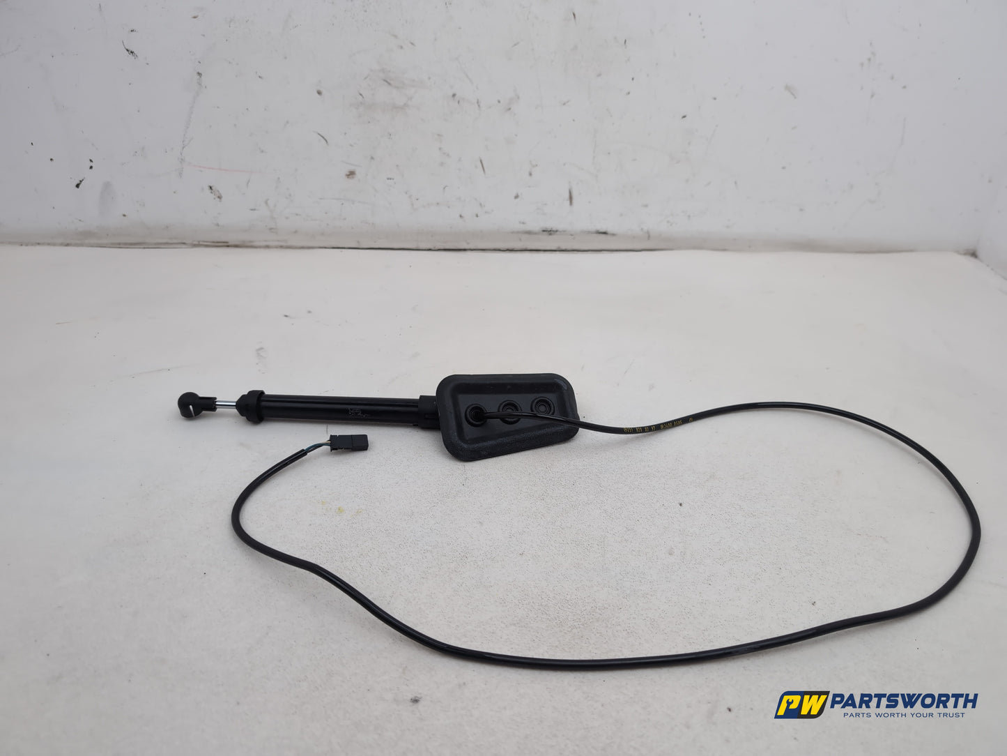 Mercedes R320 R-Class W251 Tailgate Hydraulic Cylinder Tail Lifter A2516460398