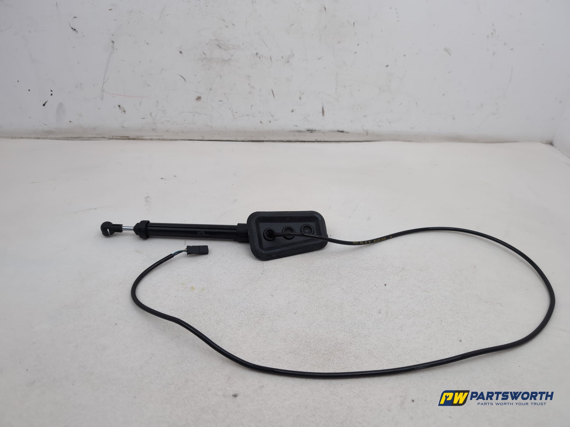 Mercedes R320 R-Class W251 Tailgate Hydraulic Cylinder Tail Lifter A2516460398