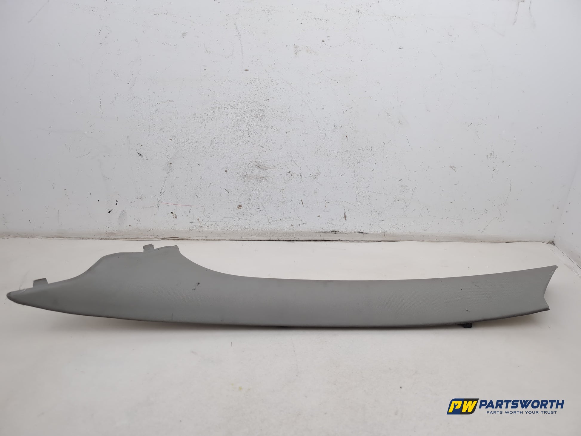 Mercedes R320 R-Class W251 Driver Side Rh A Pillar Trim A2516901925 2006-2013