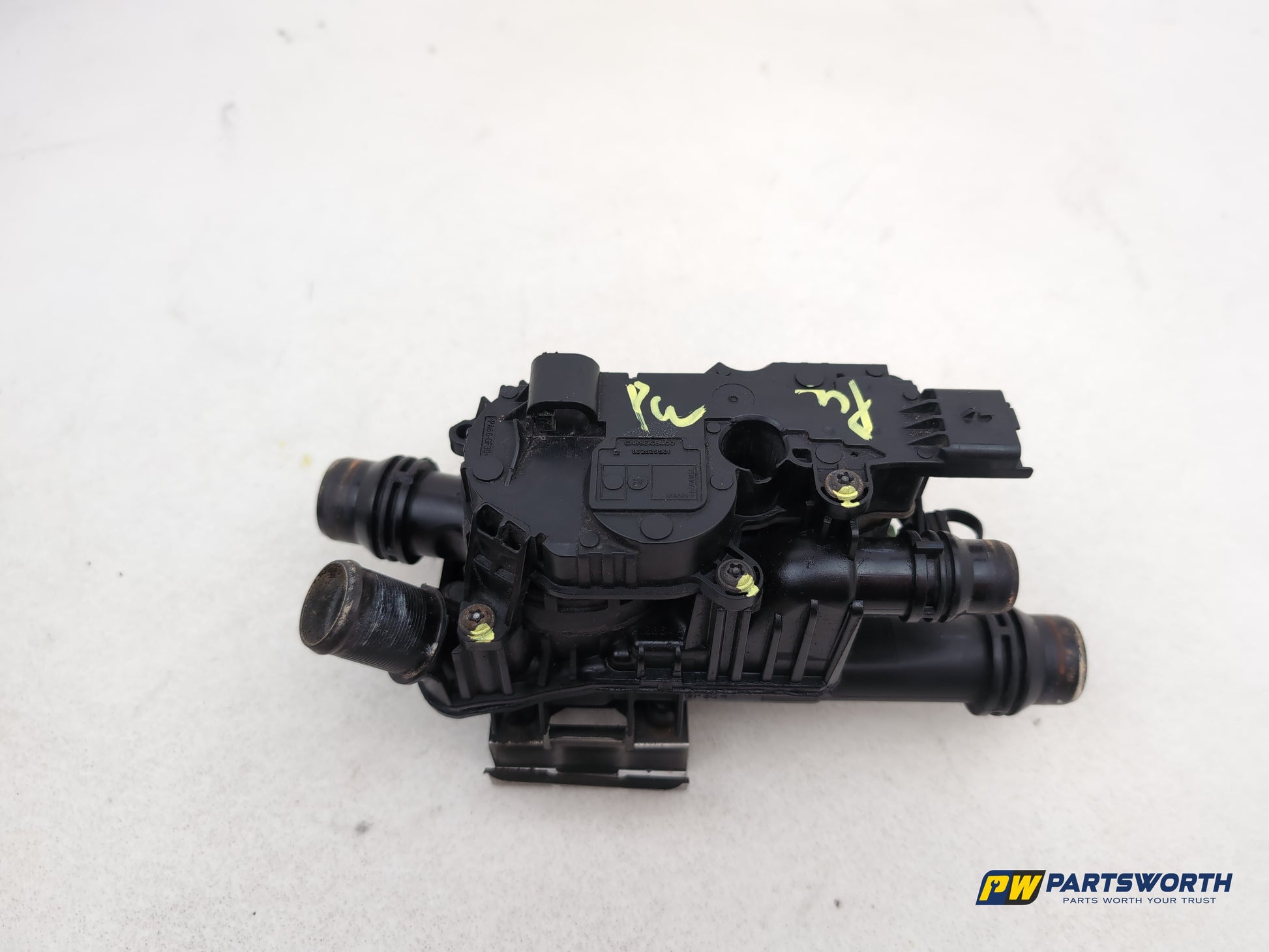 Peugeot 308 Allure Blue Hdi 1.6l Diesel Thermostat Housing 1102639s01 2013-2021
