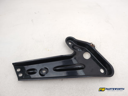 Mercedes R320 R-Class W251 Front Crossmember Bracket Left Side A2516280514