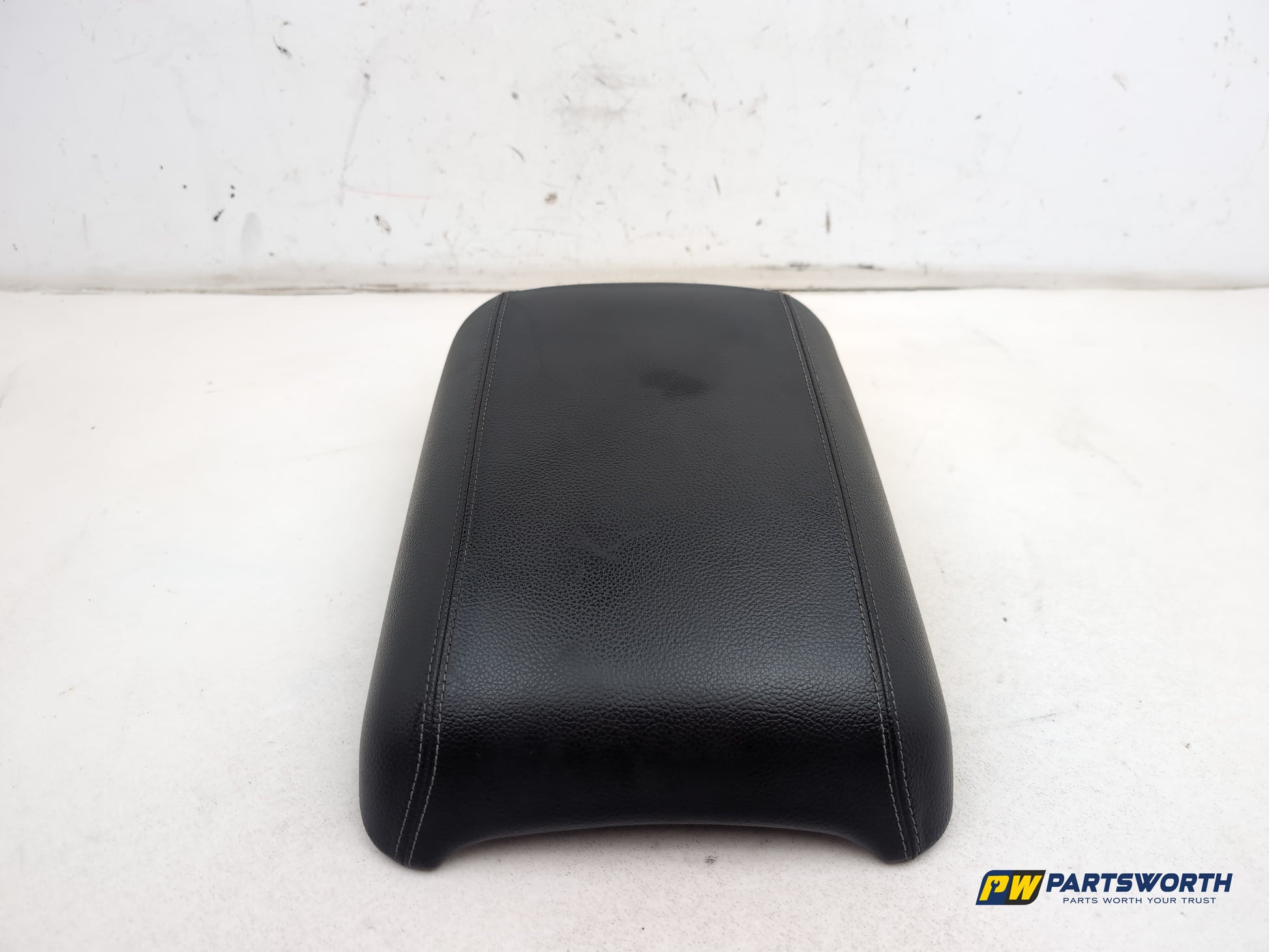 Mercedes R320 R-Class W251 Centre Console Armrest 2006-2013