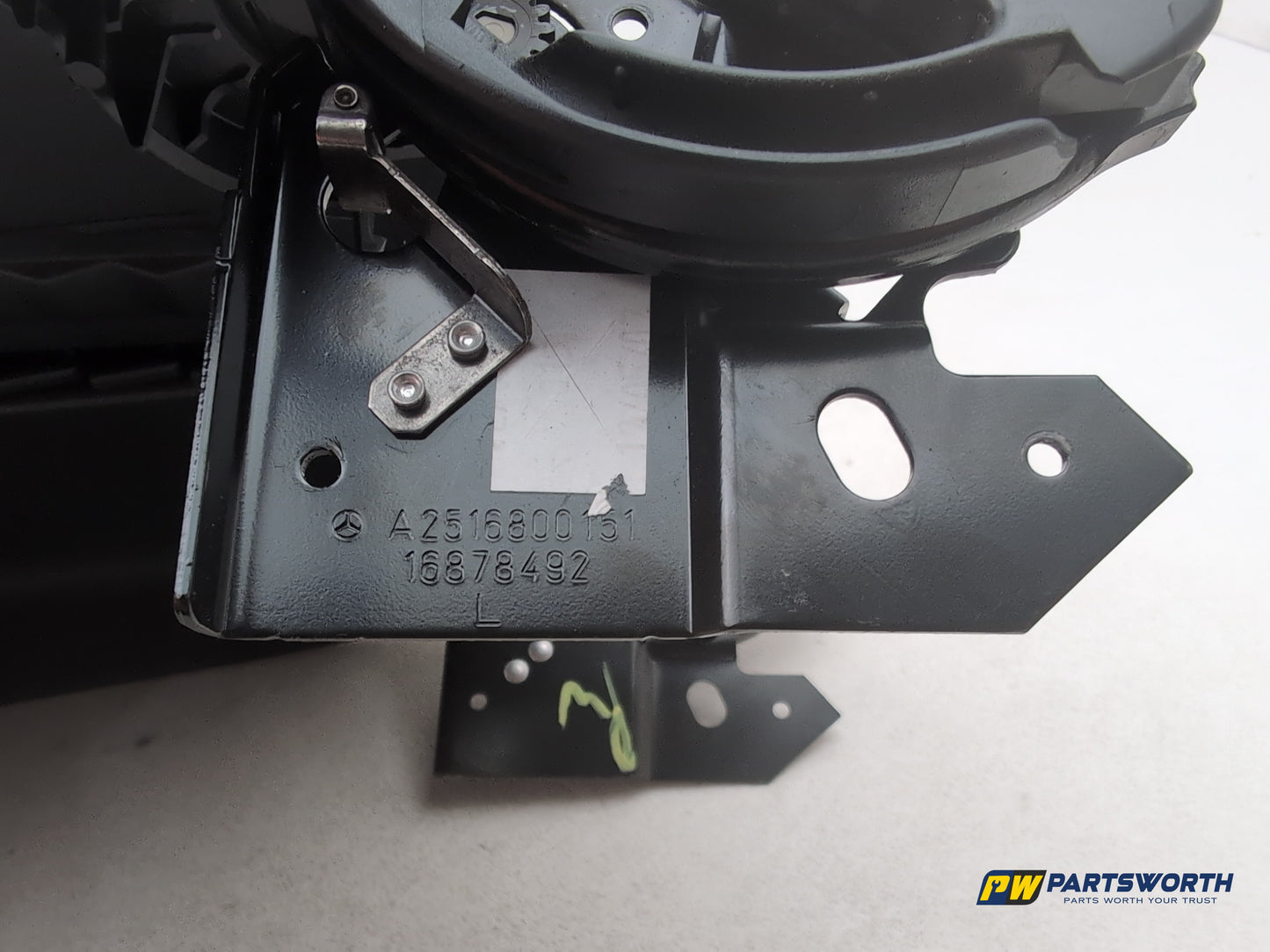Mercedes R320 R-Class W251 Centre Console Armrest 2006-2013 - photo 7
