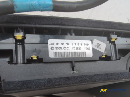 Mercedes R320 R-Class W251 Front Headrest Tv Screen Rear Display With Remote - photo 7