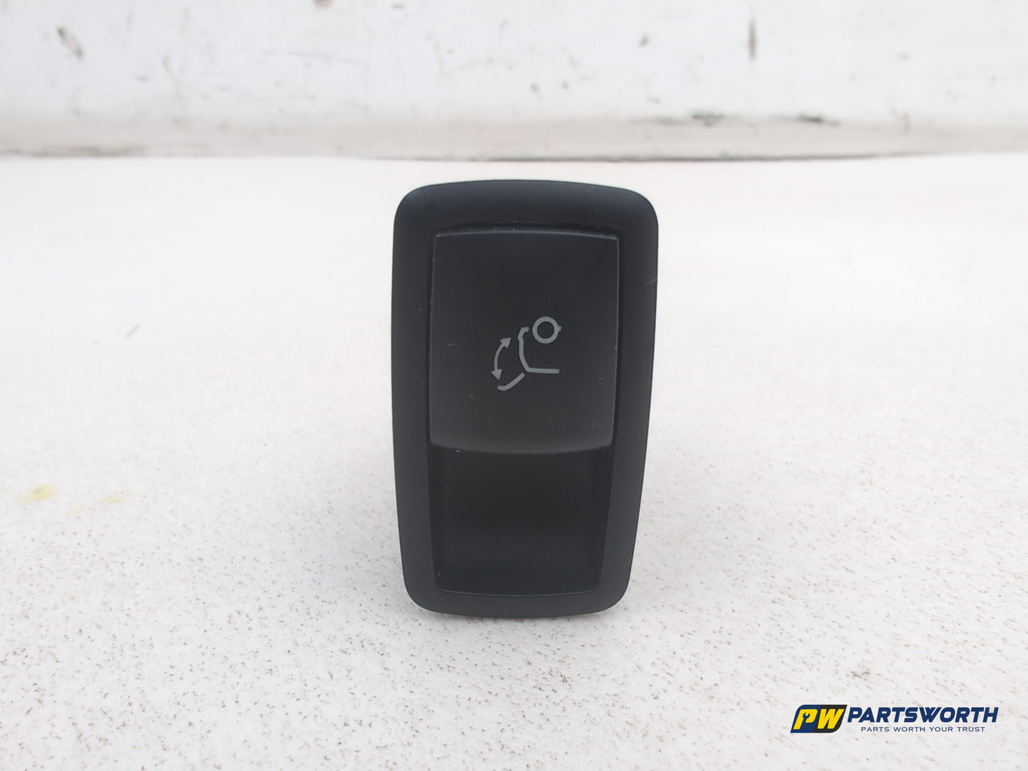 Mercedes R320 Sr-Class W251 Tailgate Open Switch A2518706310 2006-2013 - photo 7