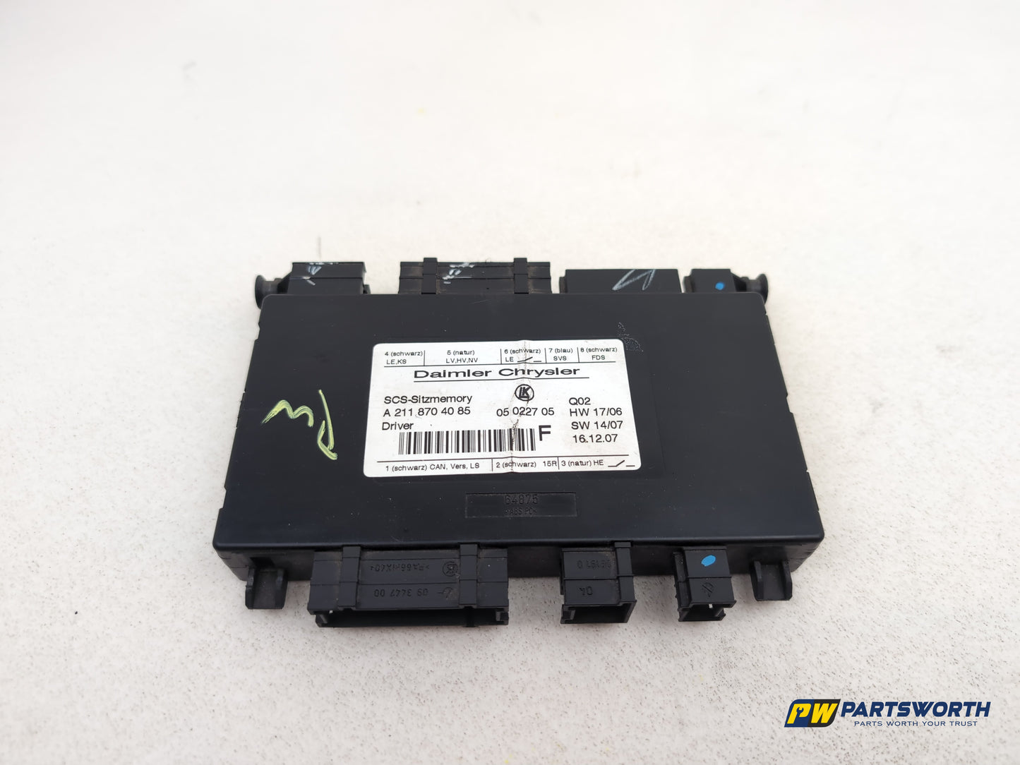 Mercedes R320 R-Class W251 Seat Control Module A2118704085 2006-2013