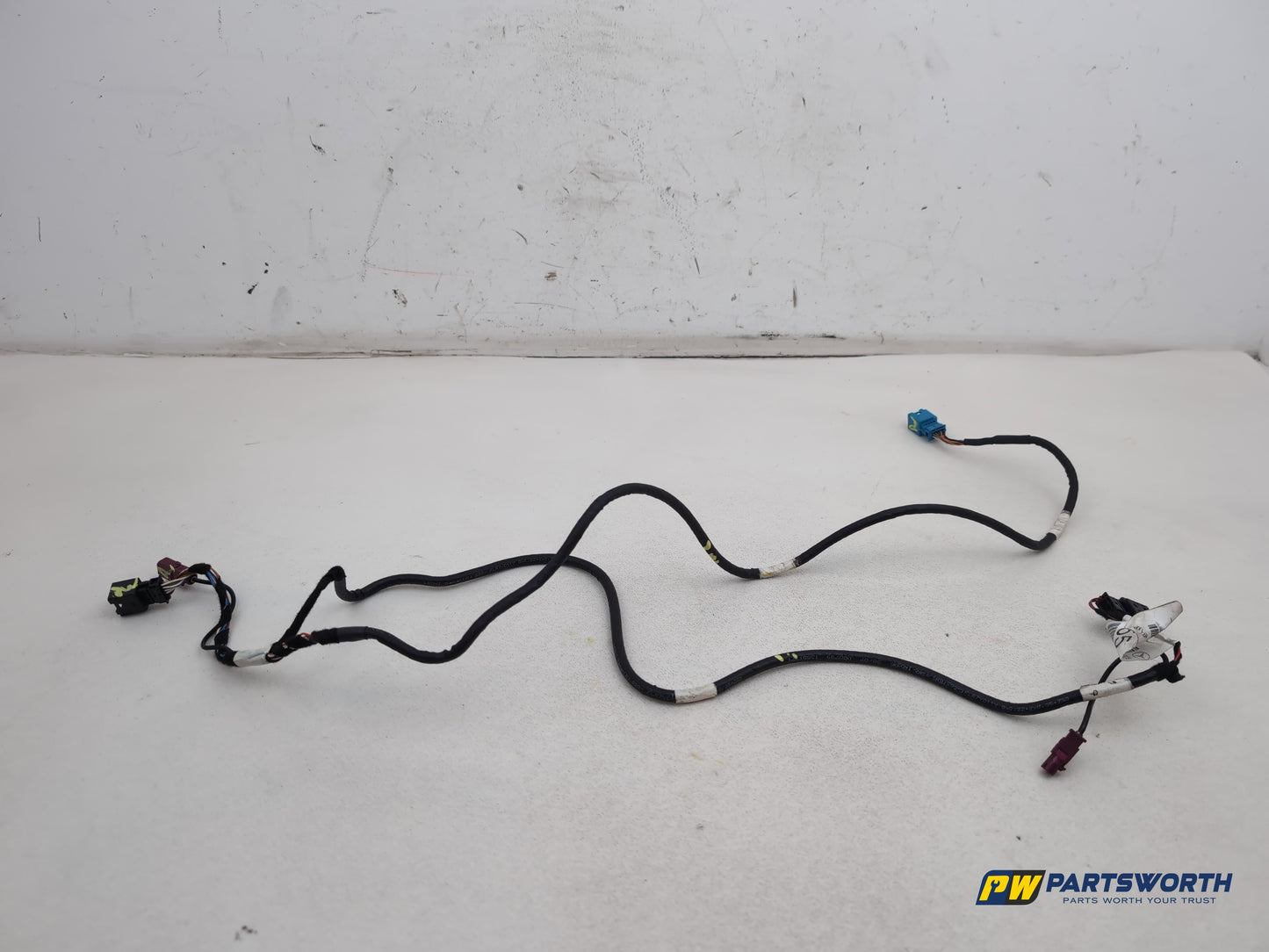 Mercedes R320 R-Class W251 Centre Console Armrest Wiring Loom A2514401933