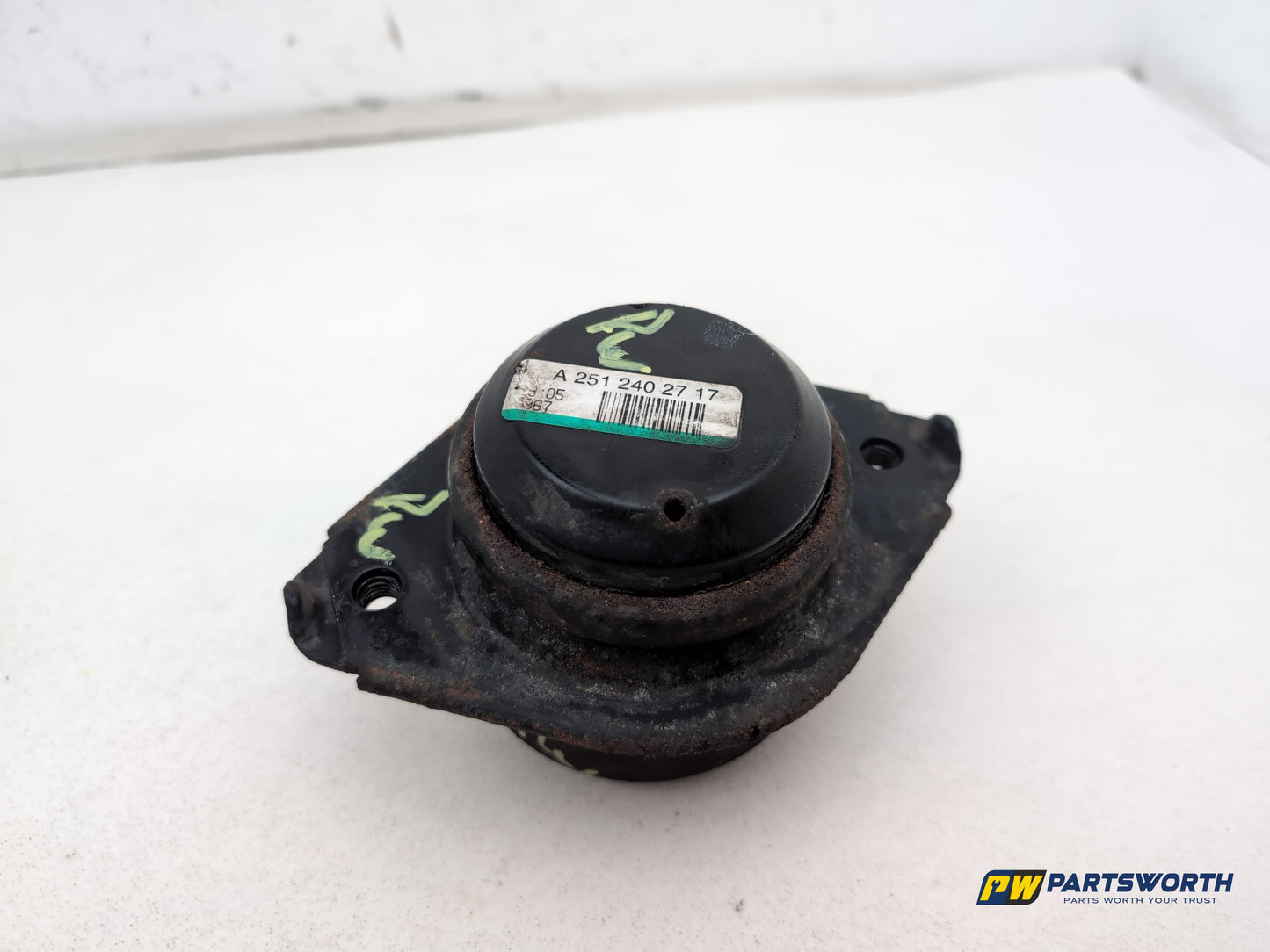 Mercedes R320 R-Class W251 3.0l Diesel Engine Mount A2512402717 2006-2013