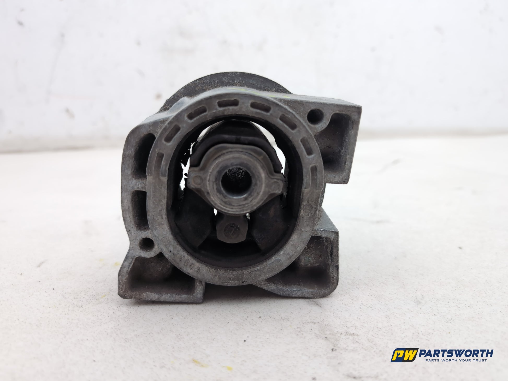 Mercedes-Benz B200 B-Class W245 2.0l Diesel Right Engine Mount A1692401018