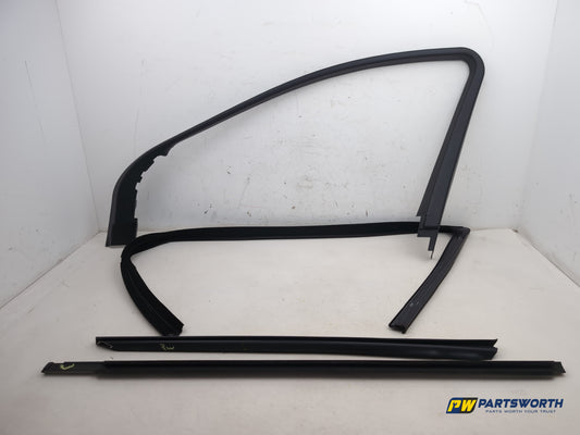 Mercedes R320 R-Class W251 Front Driver Window Rubber Seal And Trims 2006-2013