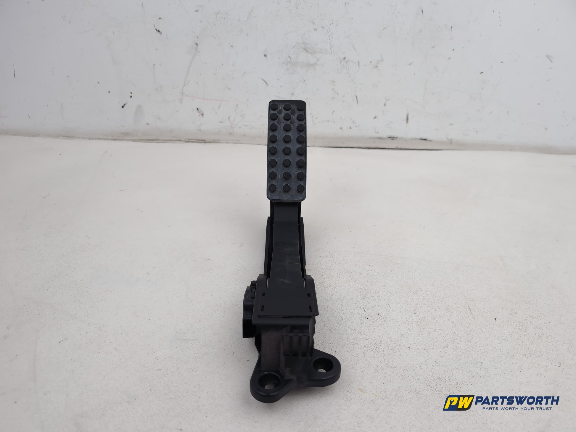 Mercedes R320 R-Class W251 Accelerator Pedal Throttle A1643000104 2006-2013