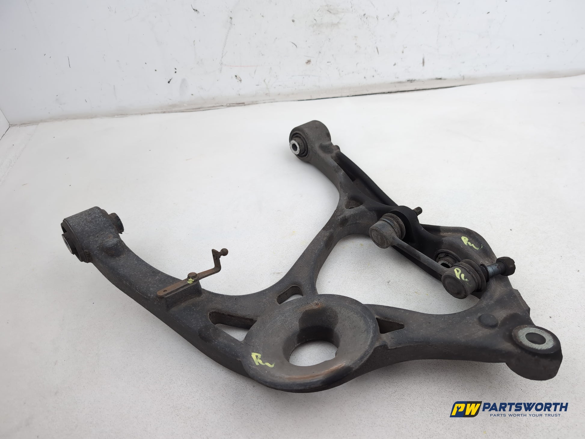 Mercedes R320 R-Class W251 Rear Right Lower Suspension Arm 2006-2013 - photo 7
