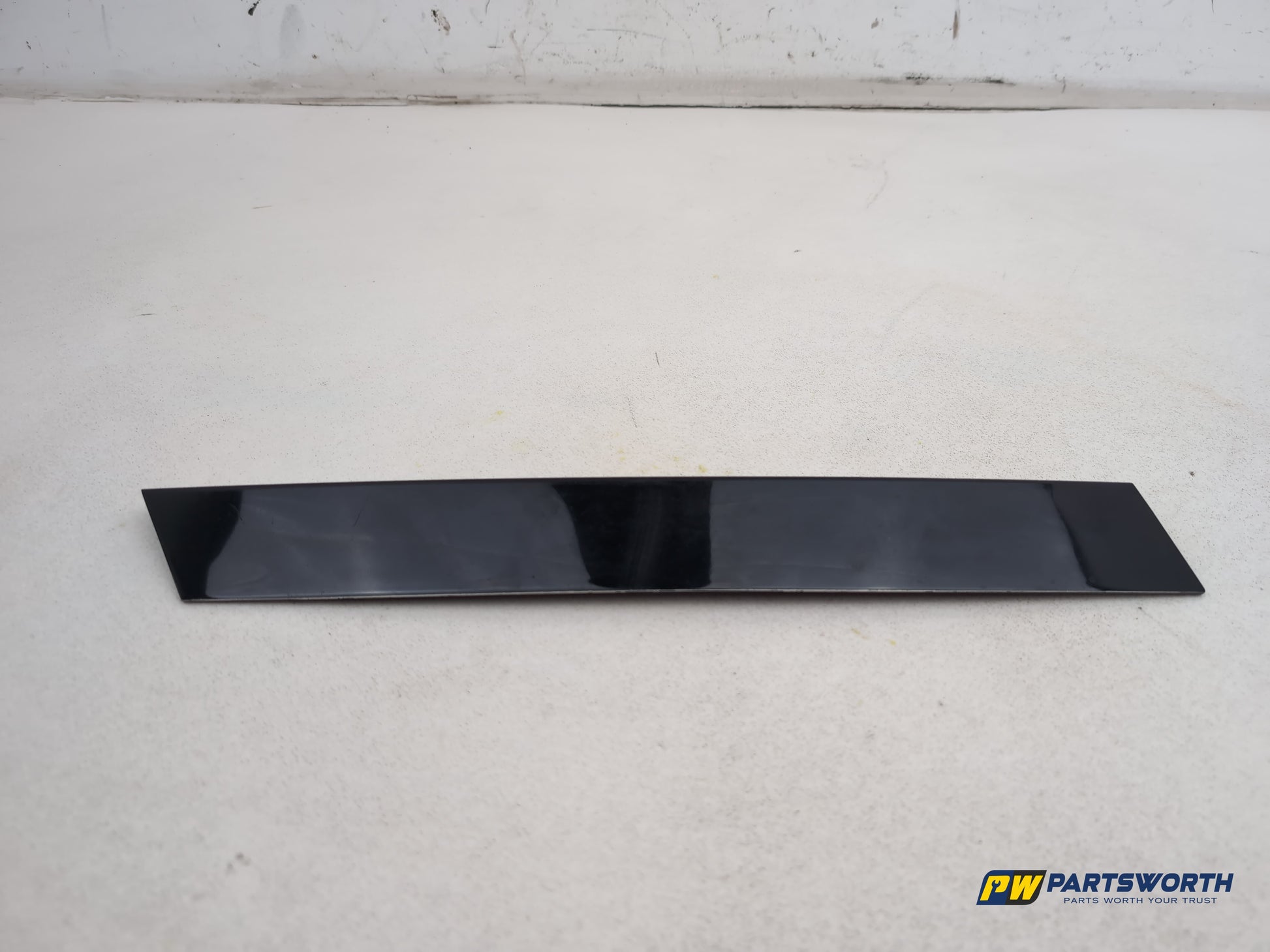 Mercedes R320 R-Class W251 Door Trim Passenger Side Rear 2006-2013 - photo 6