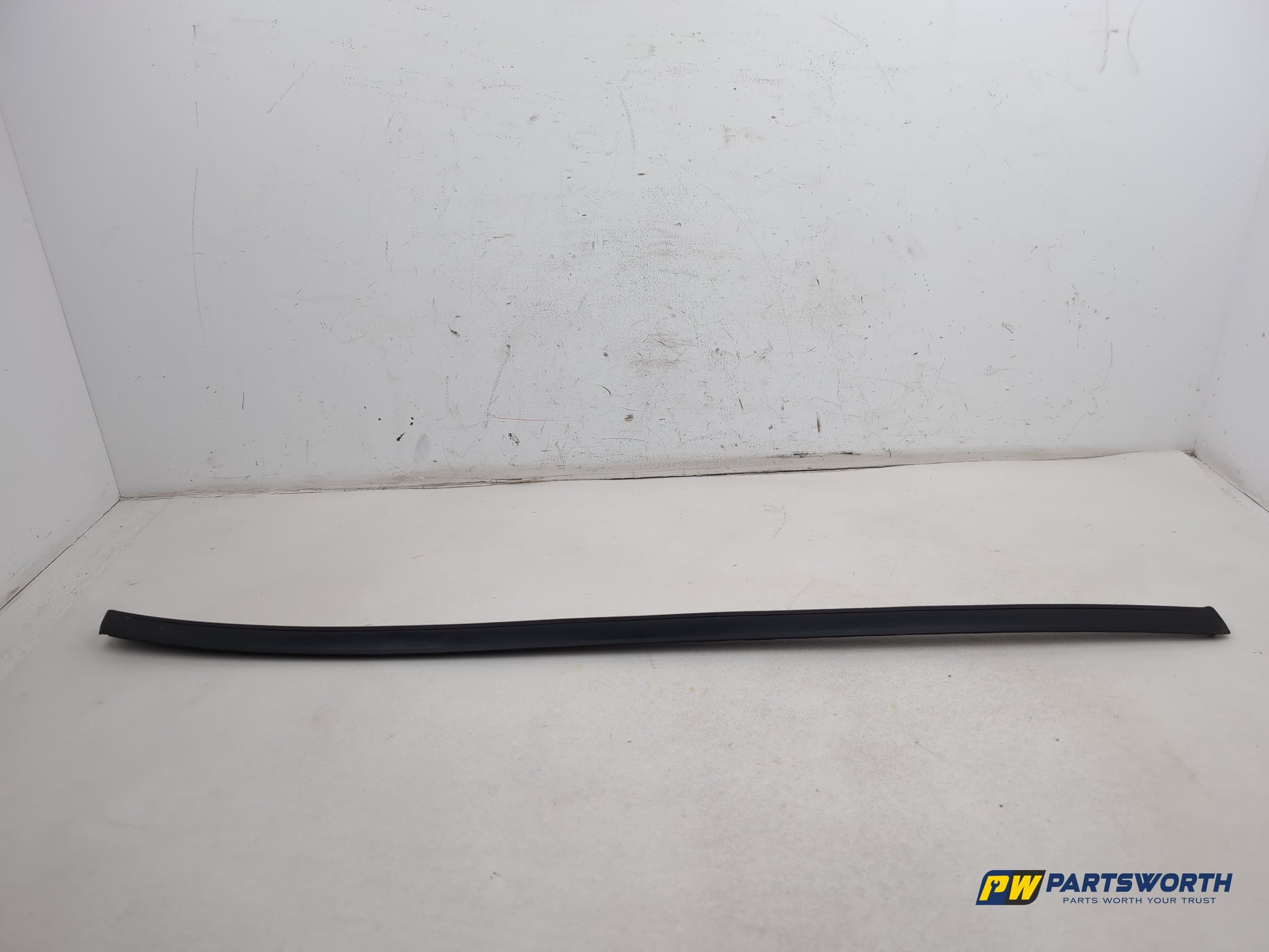 Mercedes R320 R-Class W251 Left Windshield Trim A2516904962 2006-2013