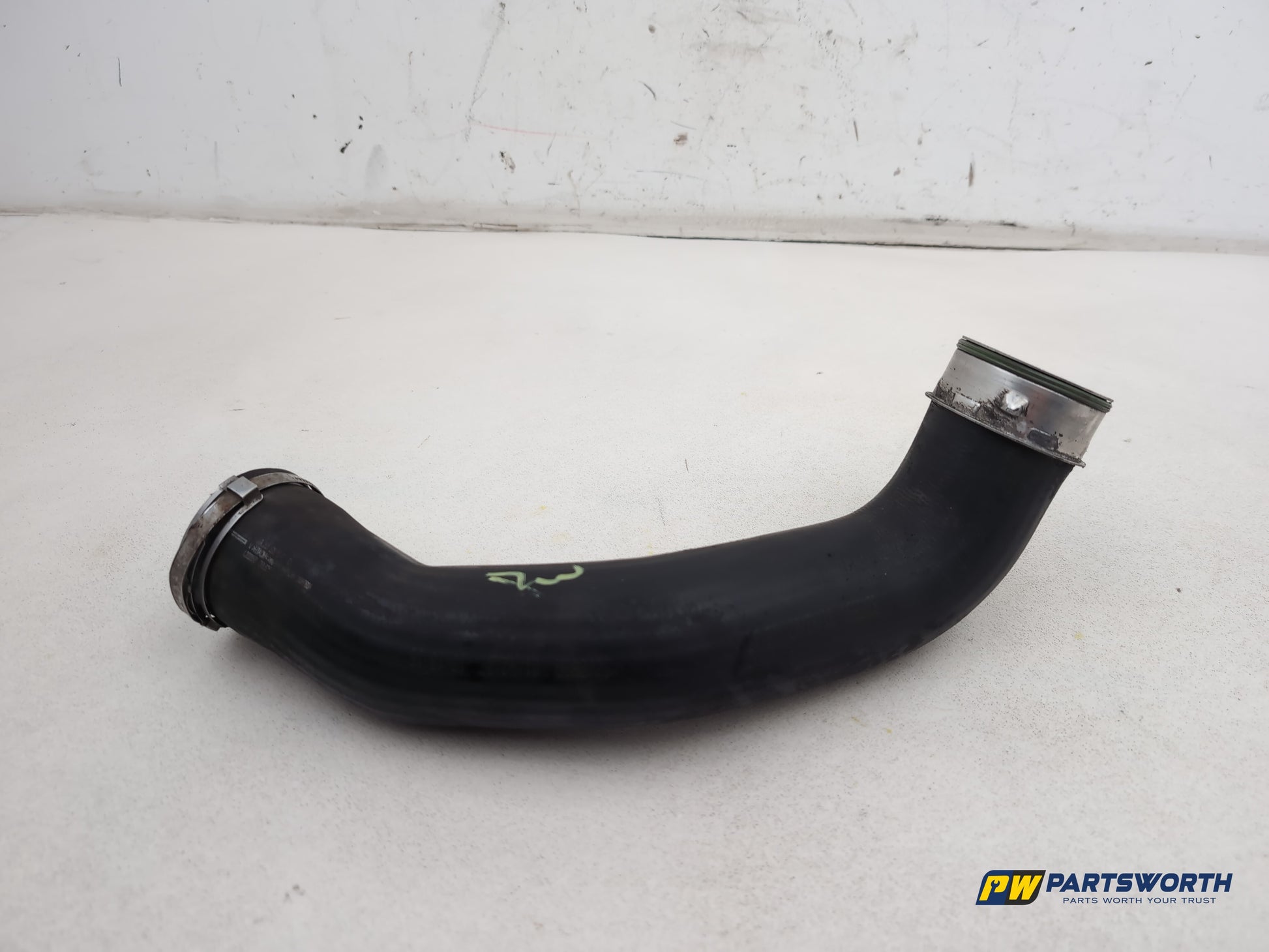 Mercedes R320 R-Class W251 3.0l Diesel Turbo Intercooler Hose Pipe A2515281282