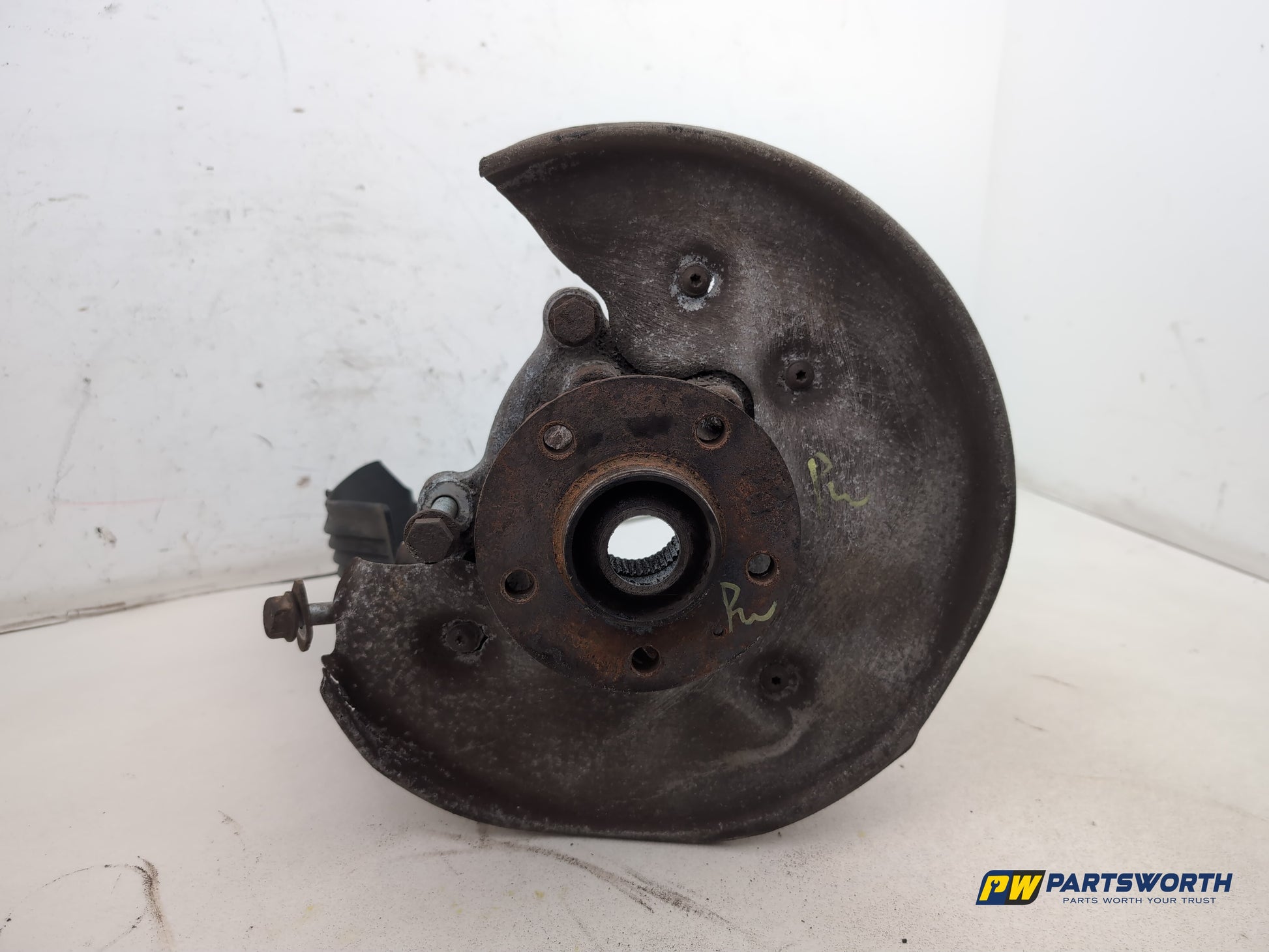 Audi A6 S Line Black Ed 2.0l Diesel Wheel Hub Rear Lh Passenger Side 2011-2018 - photo 10