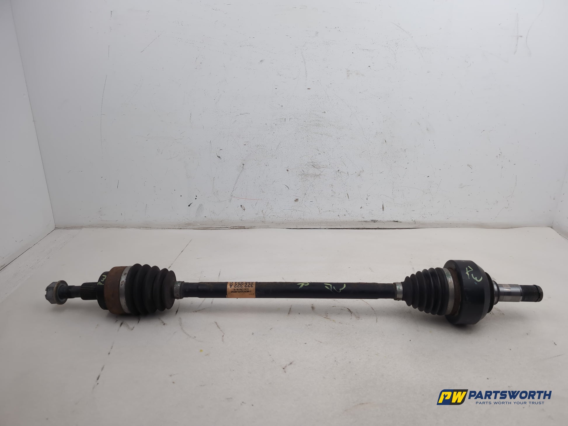 Mercedes R320 R-Class W251 Driveshaft Rear Right And Left A2513500610 2006-2013