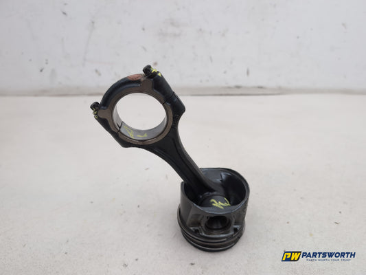 Mercedes-Benz B200 B-Class W245 2.0l Diesel Piston With Conrod Om 640.941