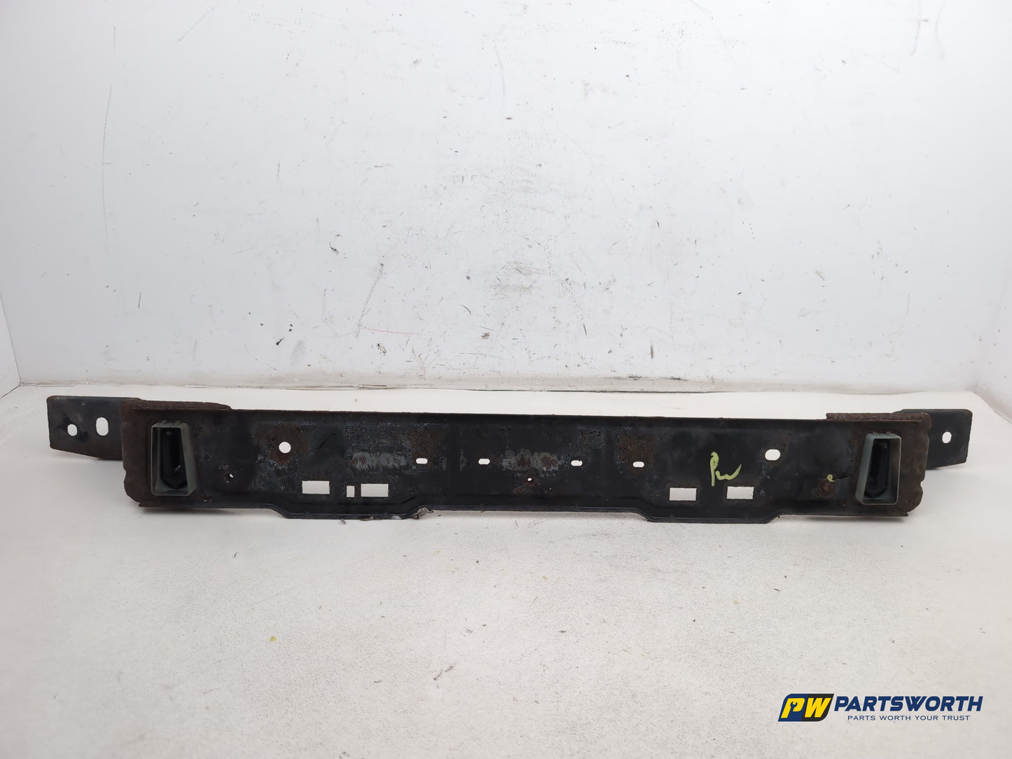 Peugeot 308 Allure Blue Hdi 1.6l Diesel Radiator Lower Support Bracket 2013-2021