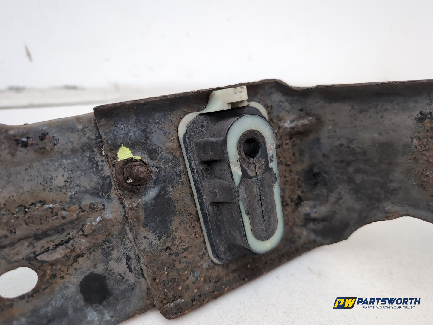 Peugeot 308 Allure Blue Hdi 1.6l Diesel Radiator Lower Support Bracket 2013-2021 - photo 7