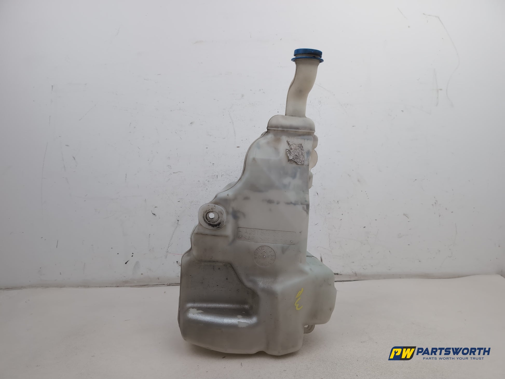Mercedes R320 R-Class W251 3.0l Diesel Washer Bottle Windscreen A2518690520