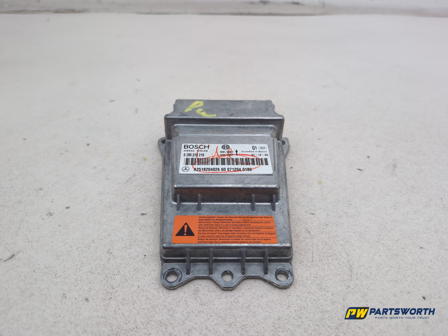 Mercedes R-Class W251 Airbag Control Module Ecu A2518204026 2006-2013