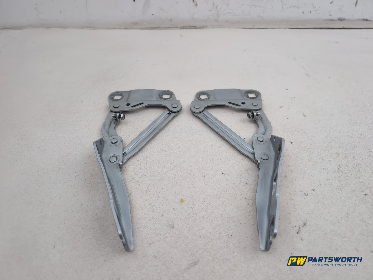 Mercedes R320 R-Class W251 Bonnet Hinges Pair Silver C775 A2518800128 2006-2013