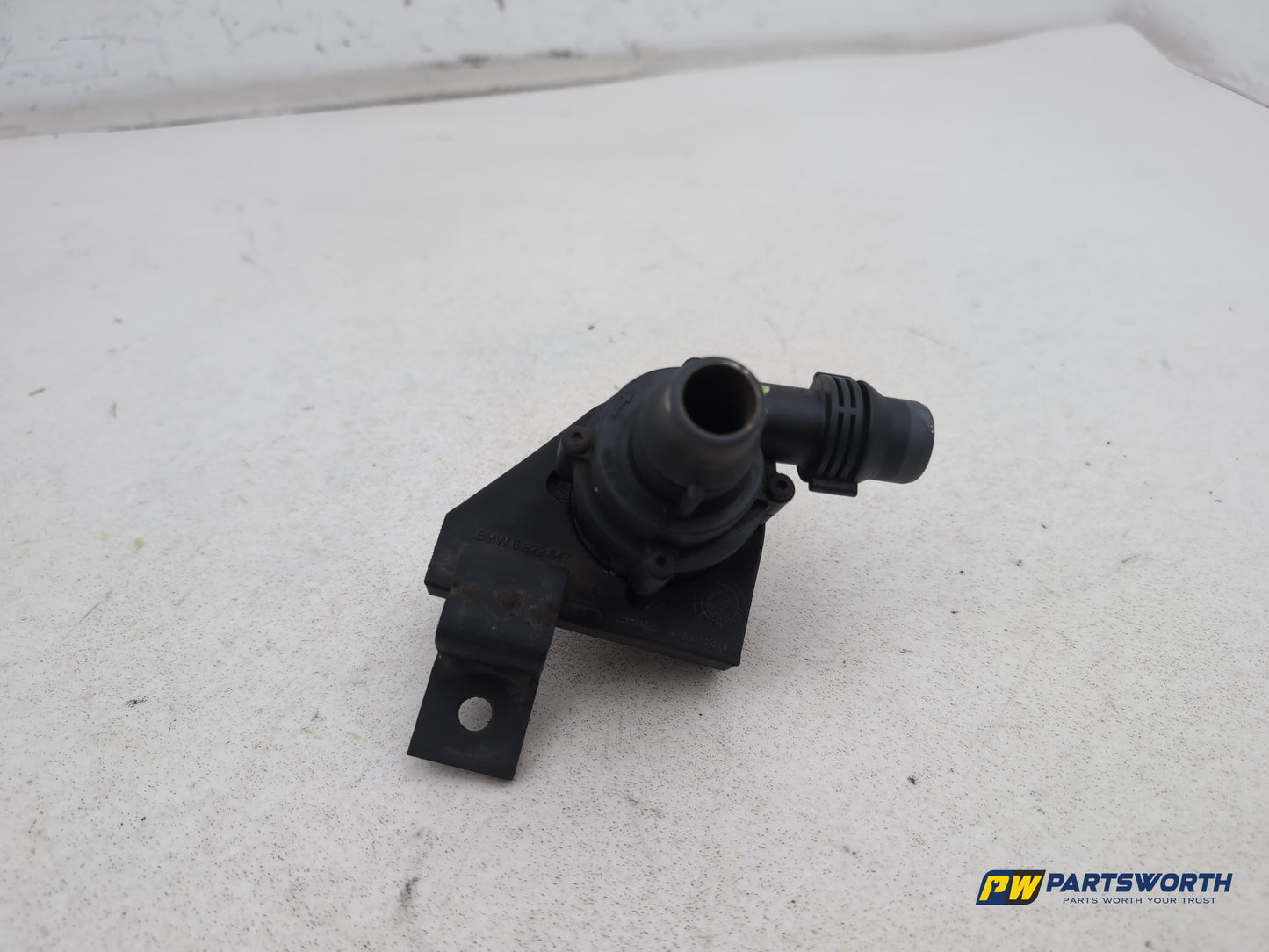 Bmw 5 Series 520d M Sport Additional Water Coolant Pump 6922647 2004-2009