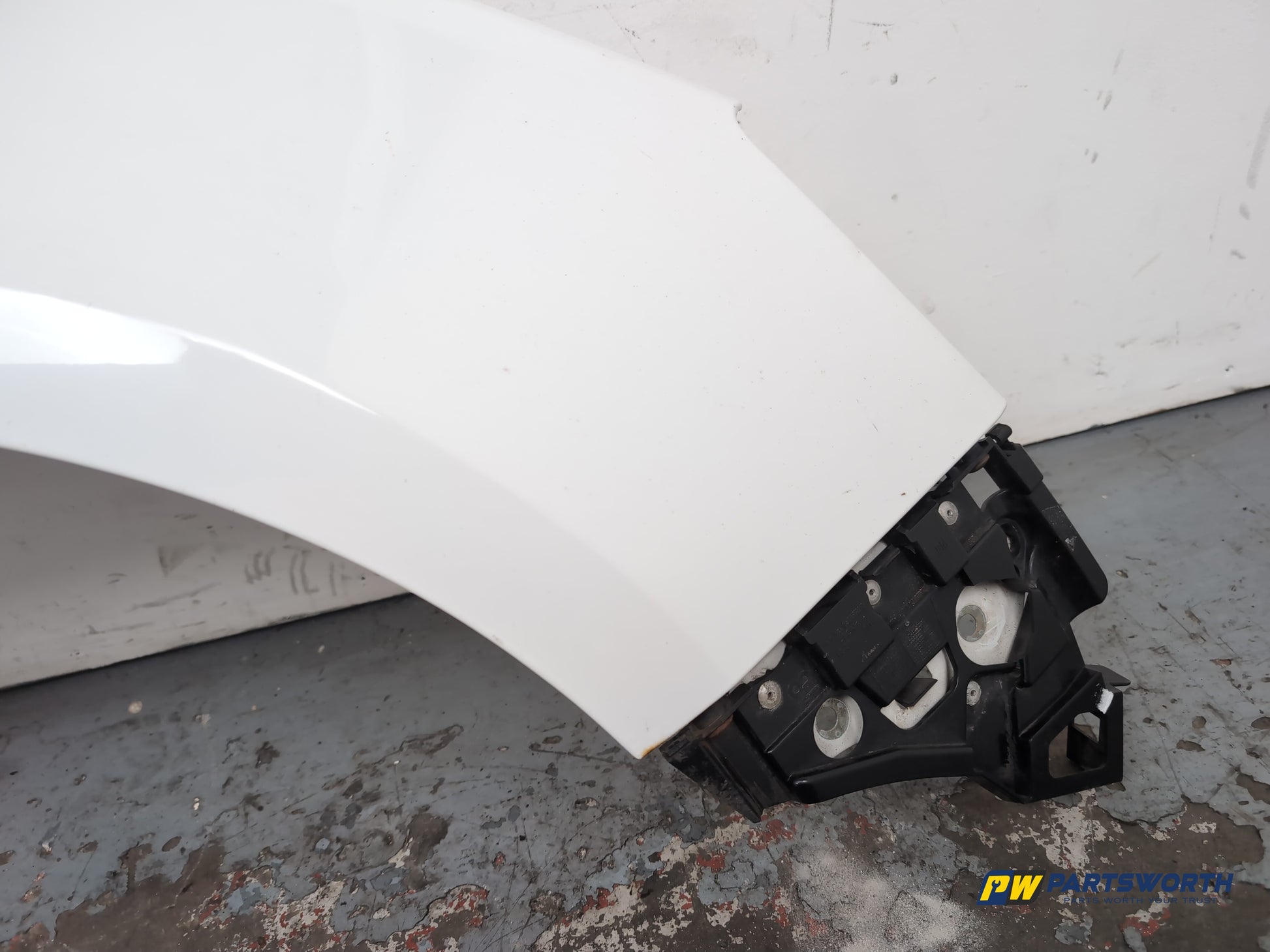 Vauxhall Astra Sri Cdti S/S Wing Front Rh Driver Side White Z40r 2010-2015 - photo 7