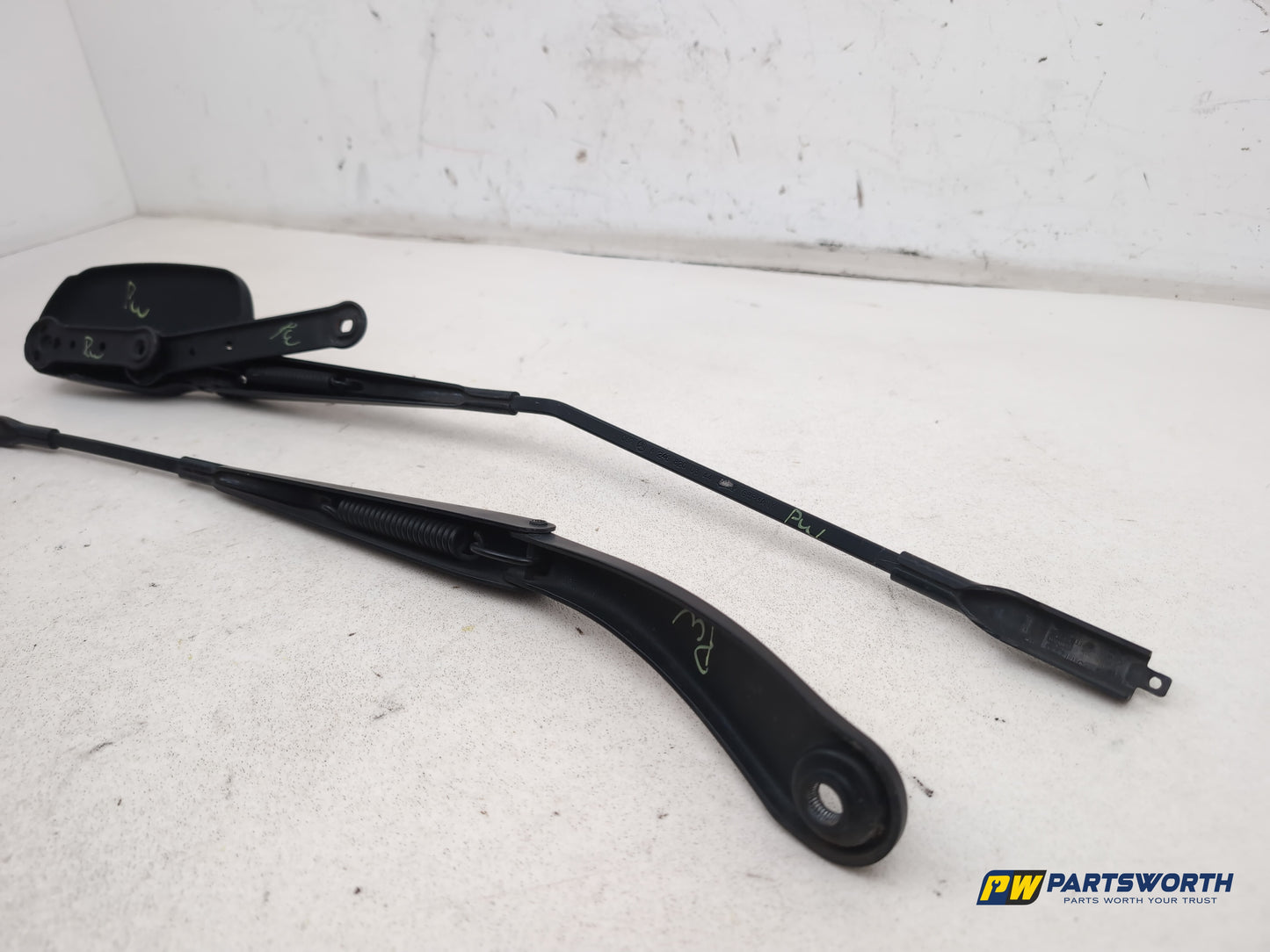 Mercedes-Benz B180 Windshield Wiper Arm Front Pair A2468200344 2011-2018 - photo 7