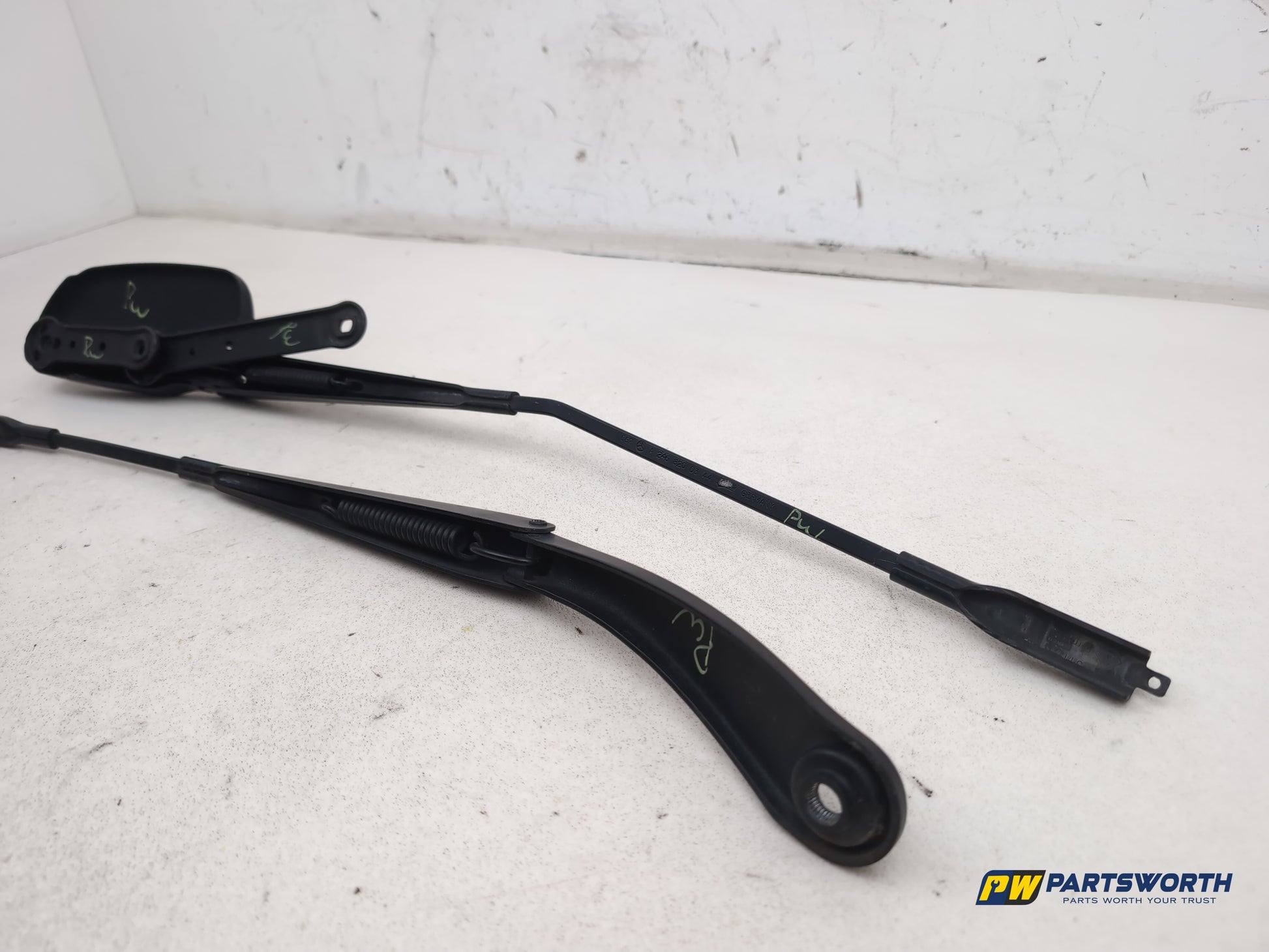 Mercedes-Benz B180 Windshield Wiper Arm Front Pair A2468200344 2011-2018 - photo 7