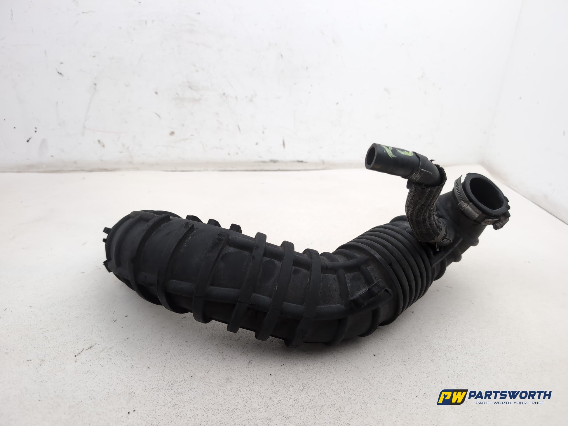 Hyundai I40 Style Blue Drive Crdi Air Intake Pipe 281303z300 2011-2019
