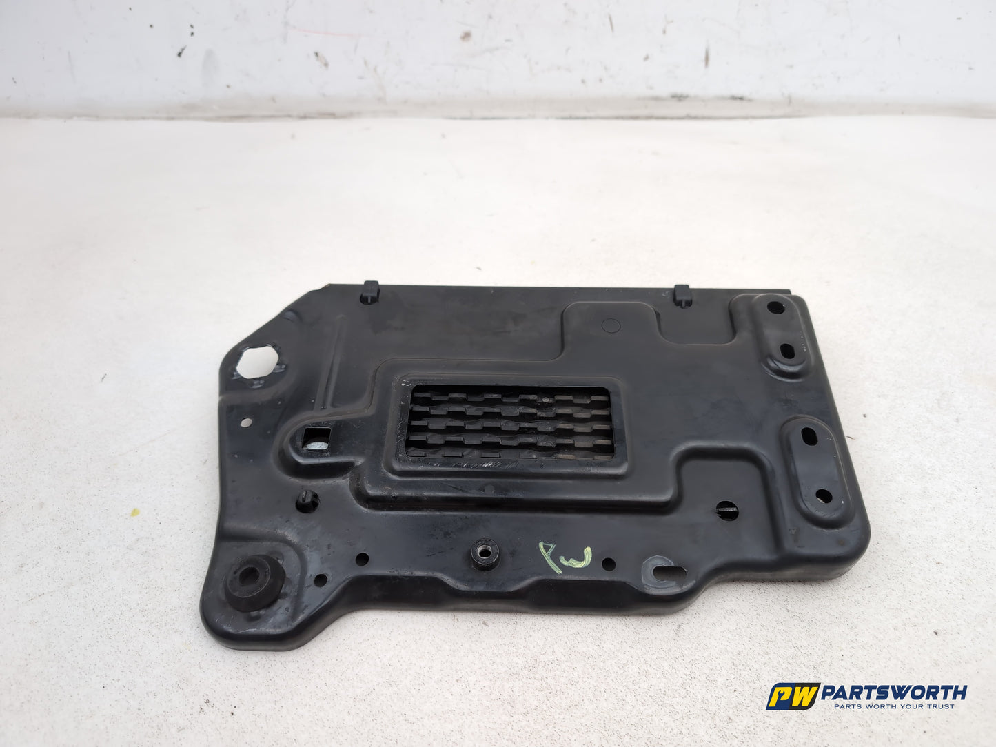 Mercedes-Benz B180 B-Class W246 1.8l Diesel Battery Box Tray Housing A2465460078 - photo 8