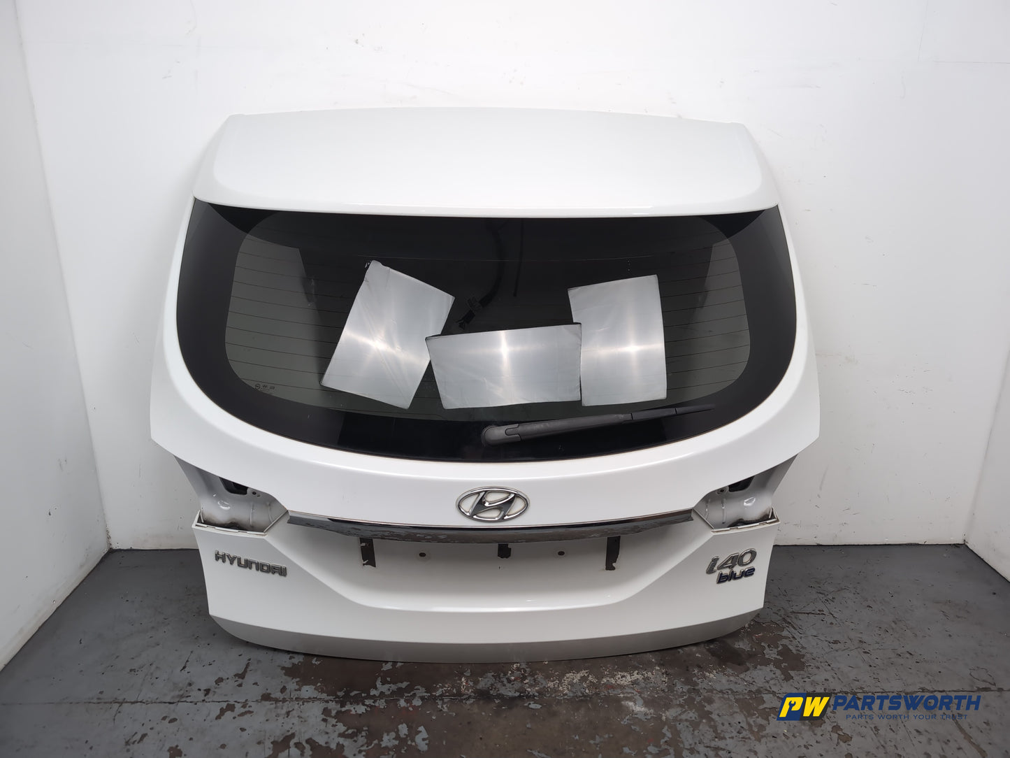 Hyundai I40 Style Blue Drive Crdi Estate Boot Lid Creamy White Ncw 2011-2019