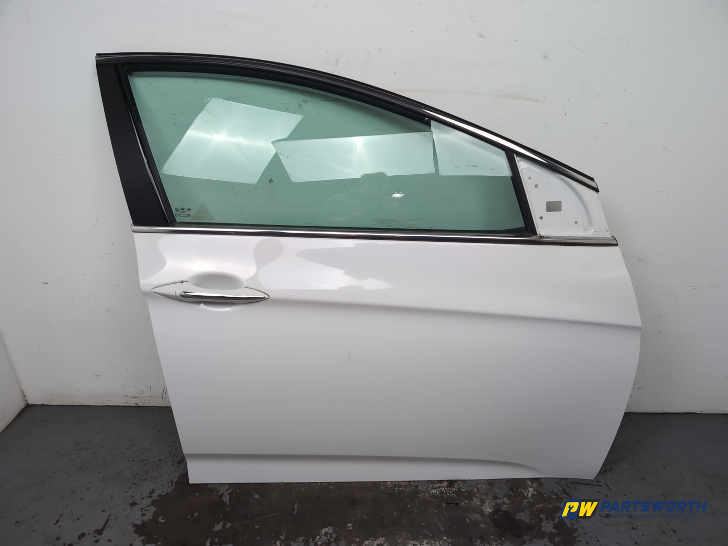 Hyundai I40 Style Estate Door Front Rh Driver Side Creamy White Ncw 2011-2019