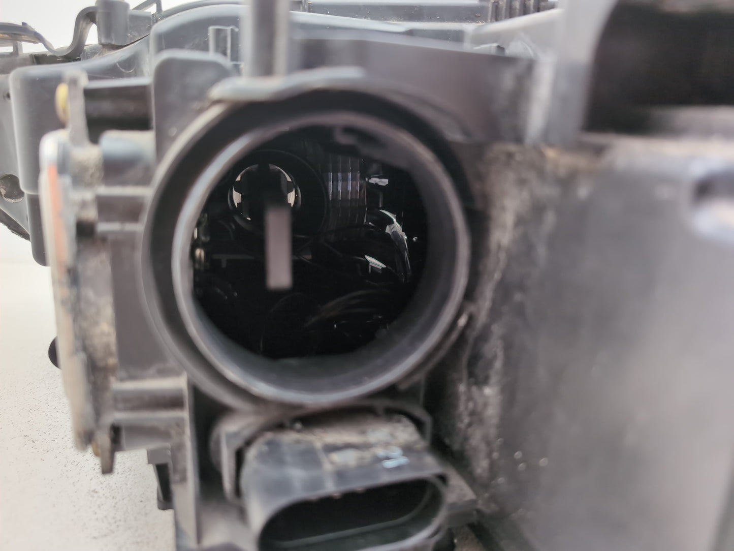 Headlamp RH 15