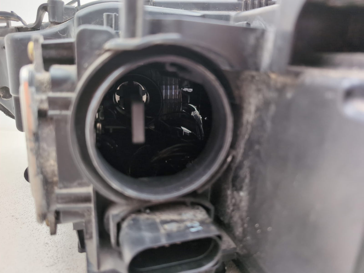 Headlamp RH 15