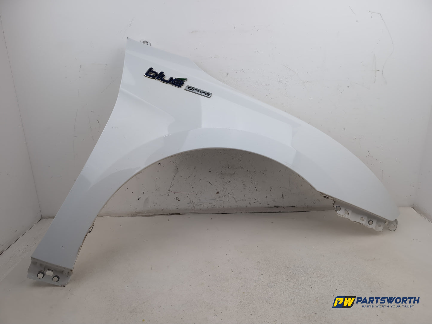 Hyundai I40 Style Estate Wing Front Rh Driver Side Creamy White Ncw 2011-2015