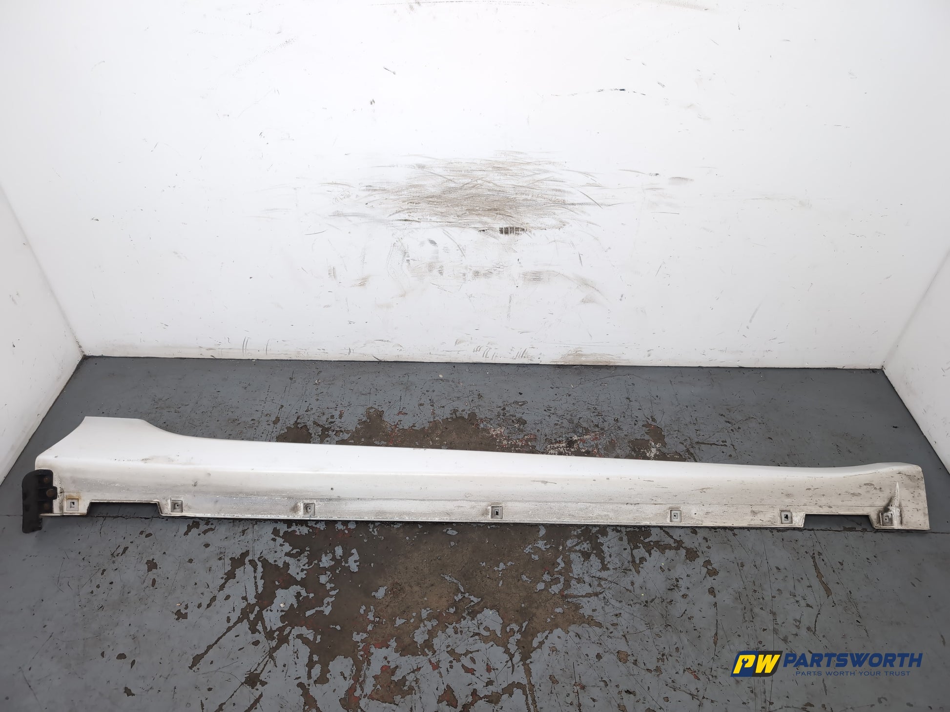 Hyundai I40 Style Estate Side Skirt Rh Driver Side Creamy White Ncw 877523z000