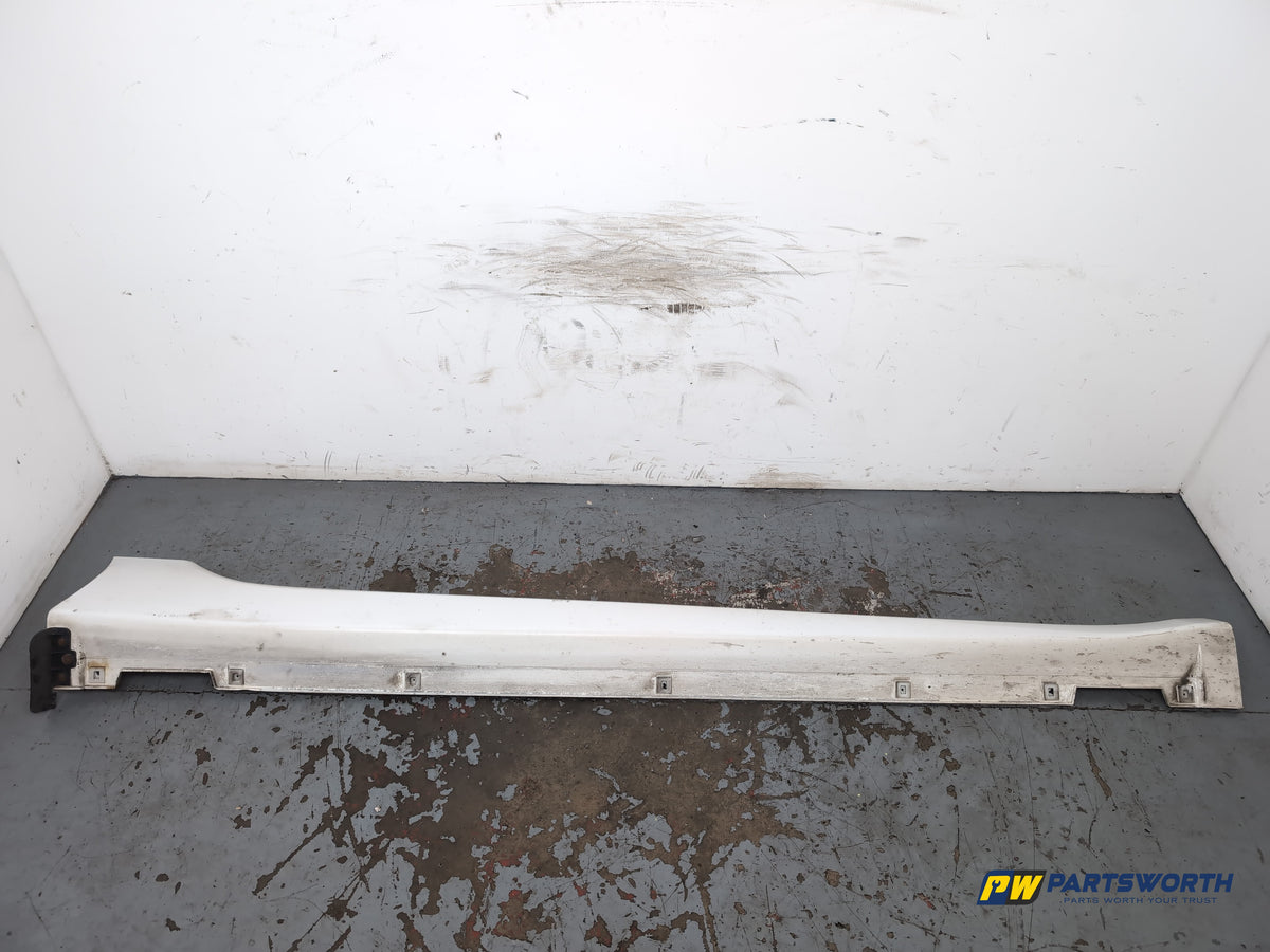 Side Skirt RH 1