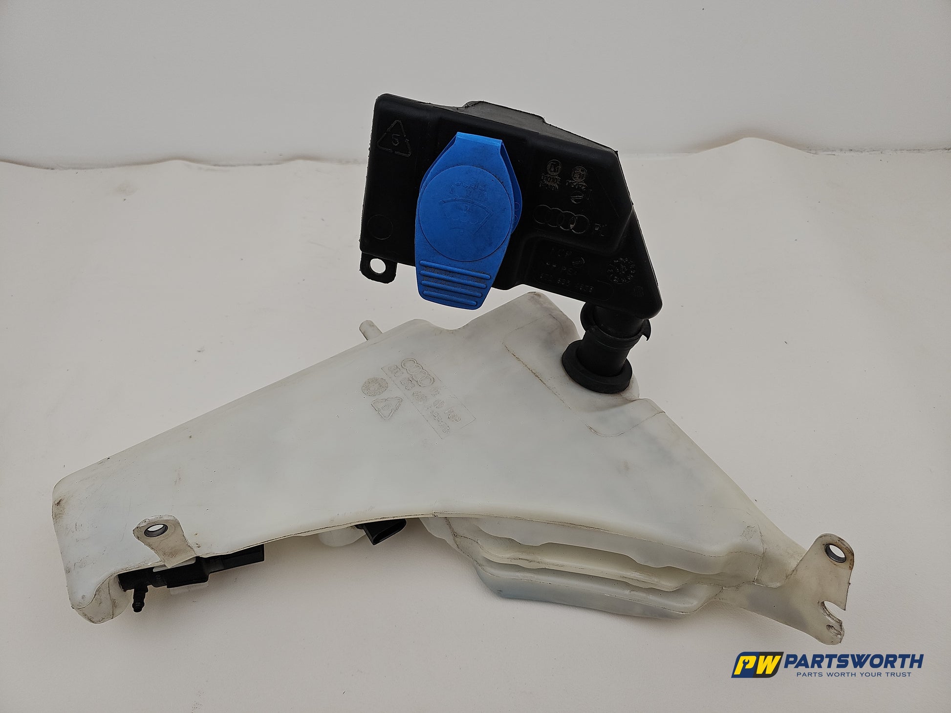 Audi A5 S Line Tdi Quattro Auto Washer Bottle Windscreen 8t0955453c 2007-2016